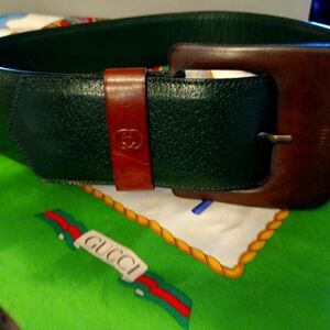 Gucci Vintage Belt, Green with wood buckle